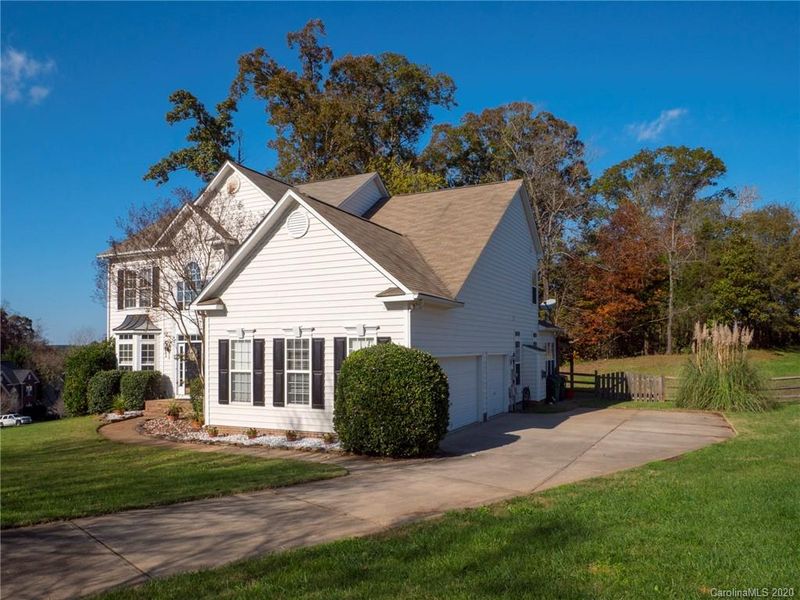 11645 Clingman Ln, Charlotte, NC 28214