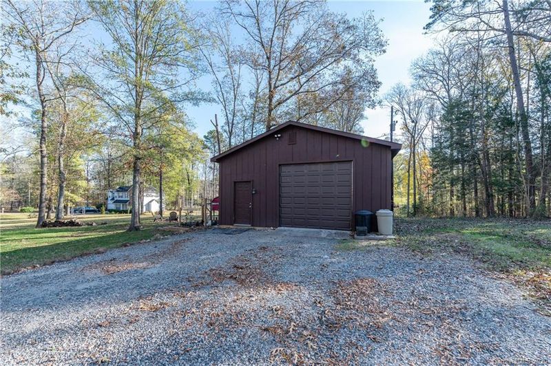 2415 Morningside Dr, Lancaster, SC 29720