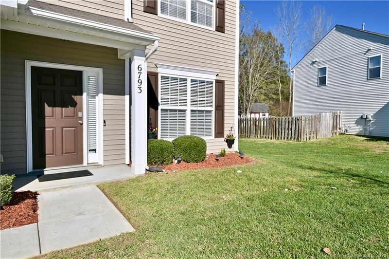 6793 Sequoia Hills Dr, Harrisburg, NC 28075