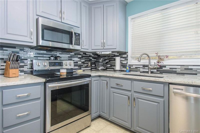 925 Circle Dr, Mount Pleasant, NC 28124