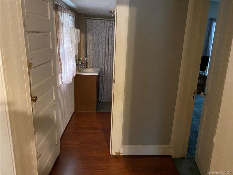 216 Charlotte St, York, SC 29745