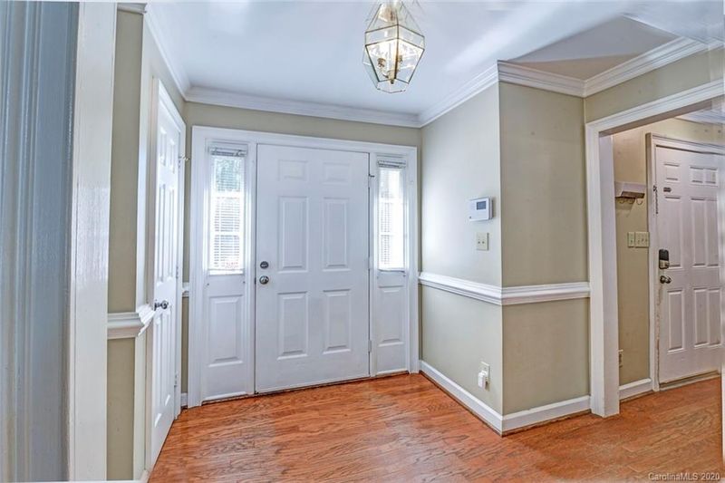 6100 Creek Bend Dr, Charlotte, NC 28277