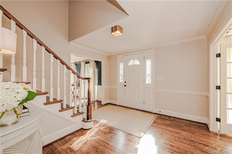 3041 Cutchin Dr, Charlotte, NC 28210