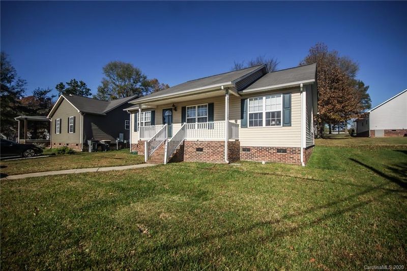 1203 Holland St, Kannapolis, NC 28083