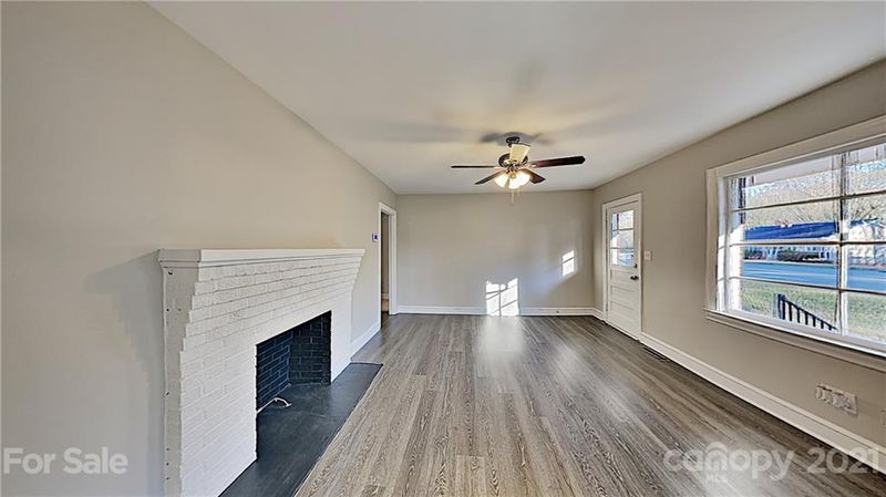 232 20th St, Newton, NC 28658