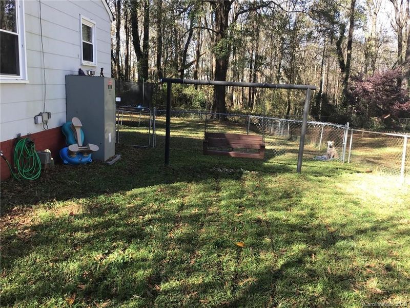 2003 Weir Ln, Gastonia, NC 28052