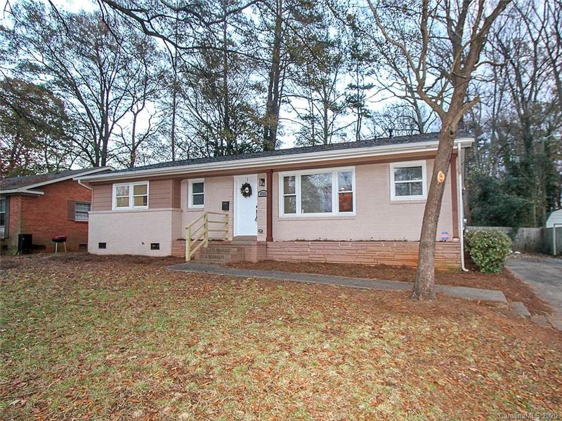 3733 Blandwood Dr, Charlotte, NC 28217