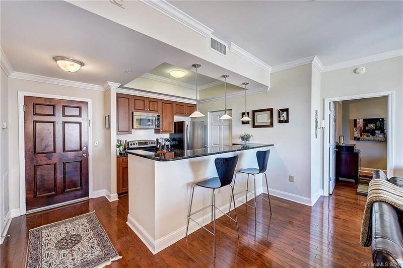 300 W 5th St #606, Charlotte, NC 28202