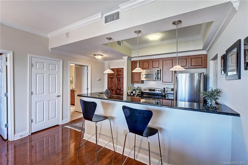 300 W 5th St #606, Charlotte, NC 28202