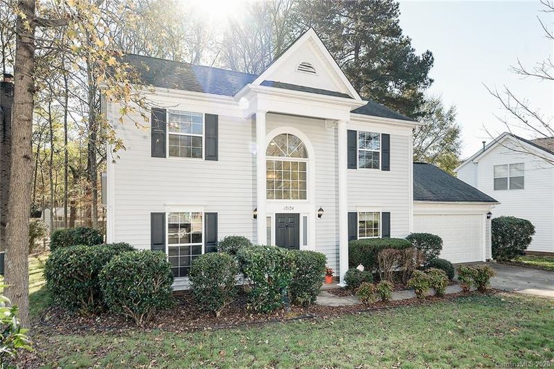 10104 Prosperity Point Ln, Charlotte, NC 28269