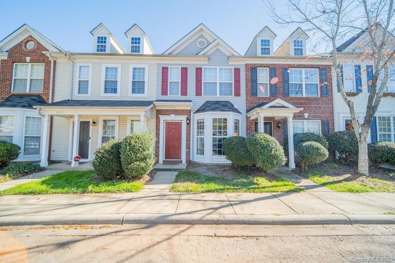 8935 Gerren Ct, Charlotte, NC 28217