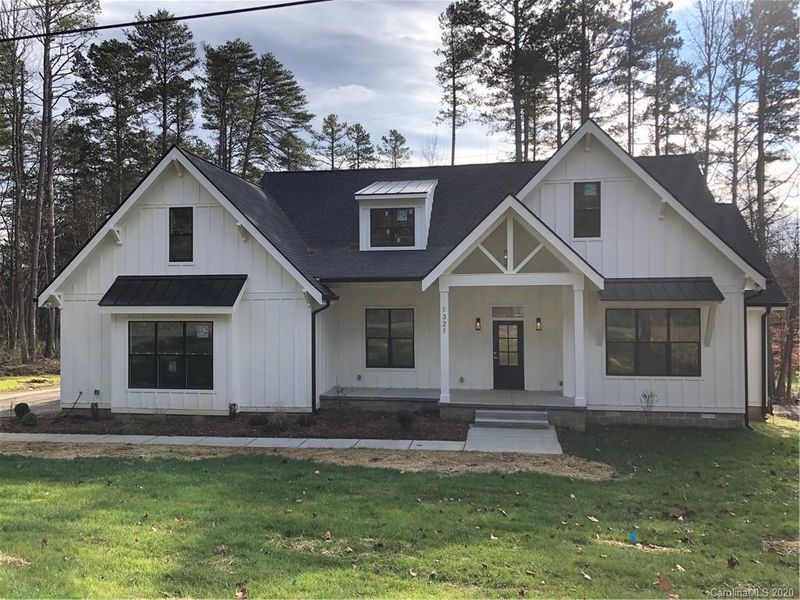 1321 Breezewood Dr, Charlotte, NC 28262