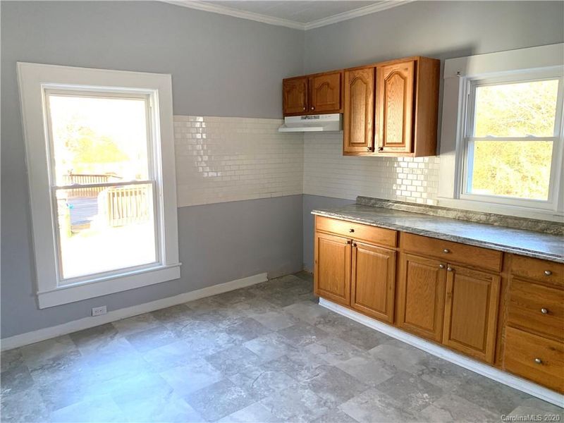 65 White St, Concord, NC 28027