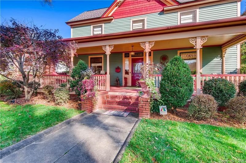 212 Union St N, Concord, NC 28025