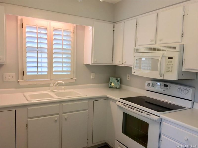 2529 Dryden Ln, Charlotte, NC 28210
