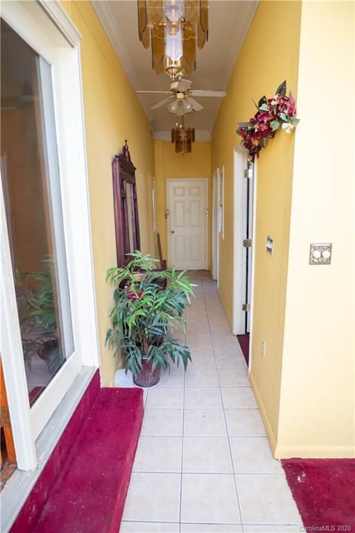 1402 Debbie St, Kannapolis, NC 28083