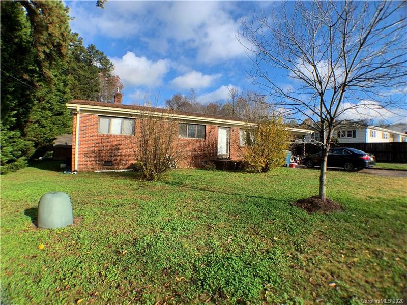 363 S Circle Dr NW, Concord, NC 28027
