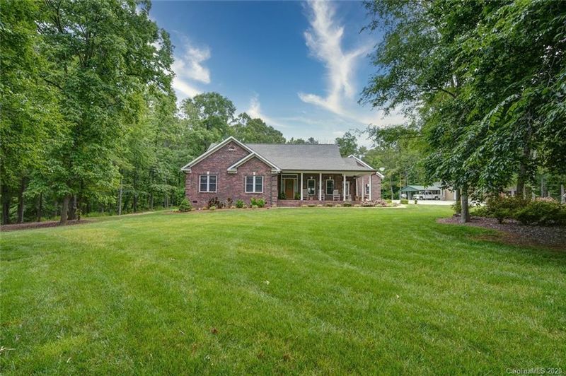5830 Mingus Rd, Charlotte, NC 28216