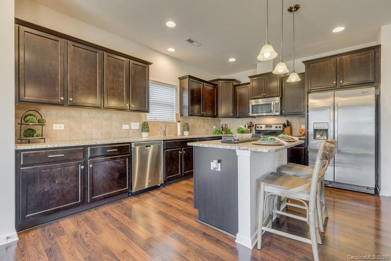 5021 Haven Lodge Rd, Matthews, NC 28104