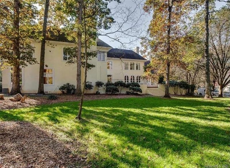3610 Columbine Cir, Charlotte, NC 28211