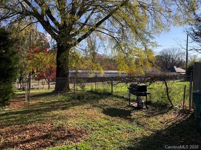 829 N Davis Ave, Newton, NC 28658