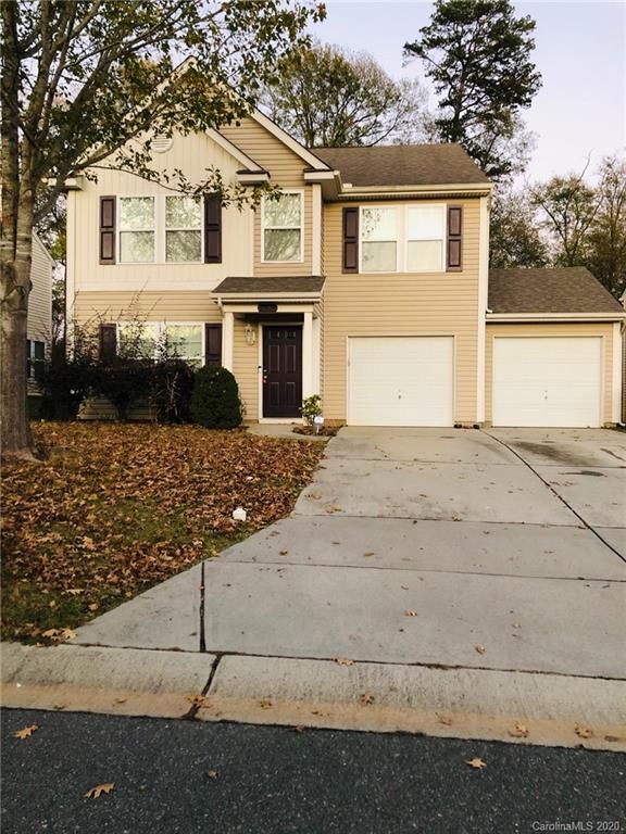 2508 Blue Moss Dr, Dallas, NC 28034