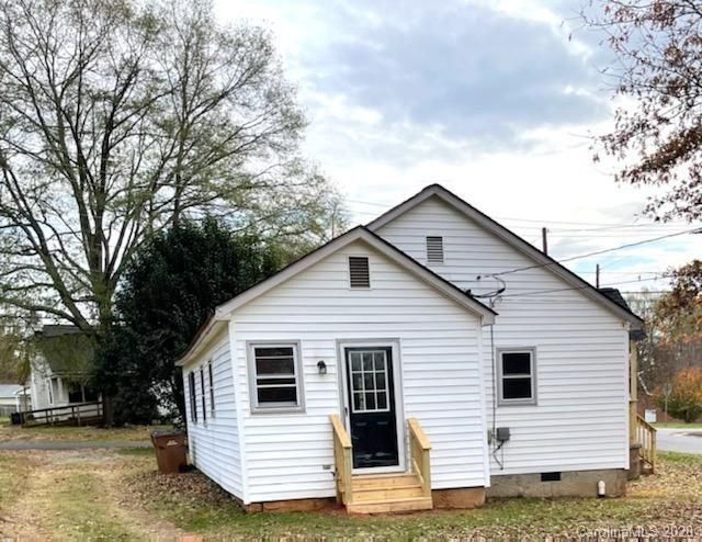 903 Catawba St, Lincolnton, NC 28092