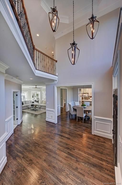 18934 River Falls Dr, Davidson, NC 28036