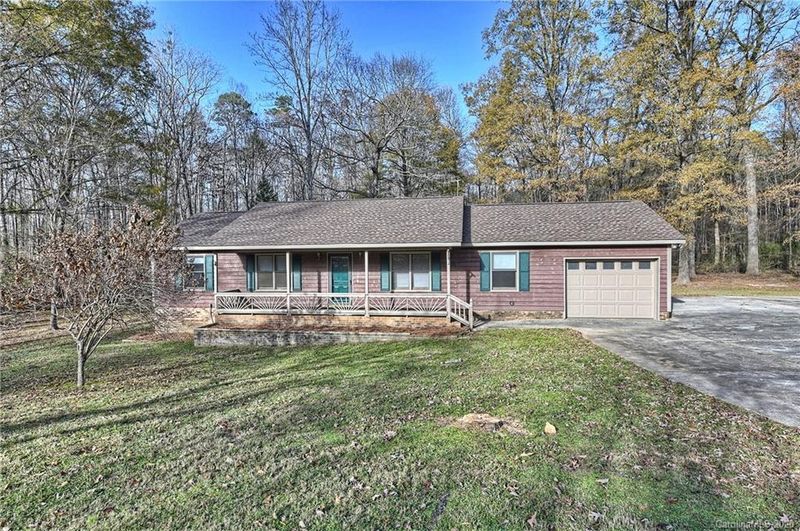 2205 Canterbury Ln, Monroe, NC 28112