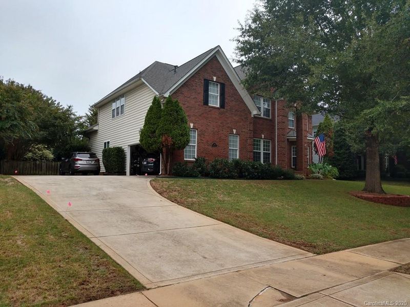 808 Deercross Ln, Waxhaw, NC 28173