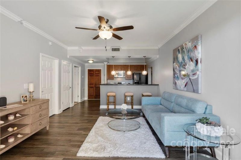 300 W 5th St #528, Charlotte, NC 28202