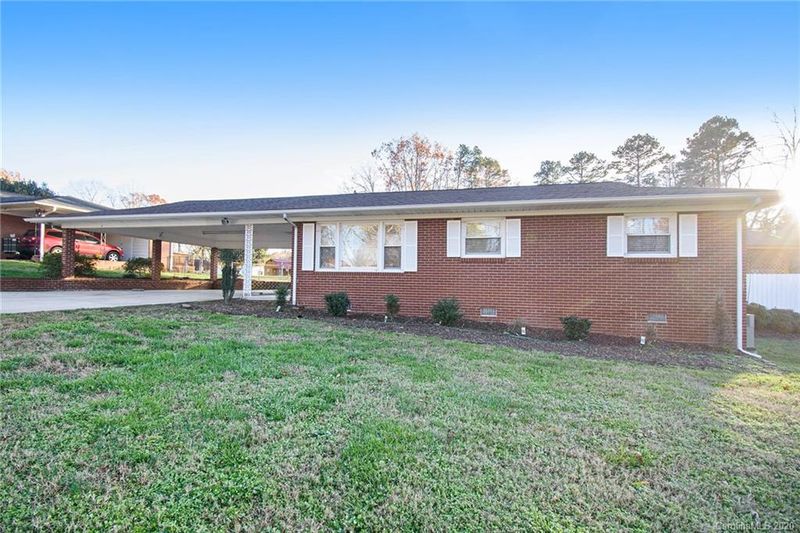 2219 Kenwood Dr, Kannapolis, NC 28081