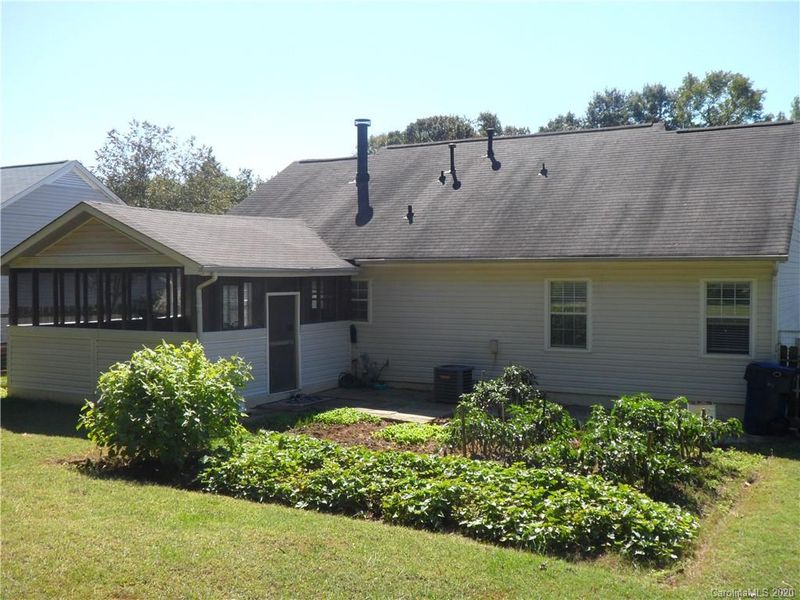 13617 Gatestone Ln, Pineville, NC 28134