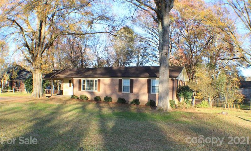 1386 Winecoff School Rd, Concord, NC 28027