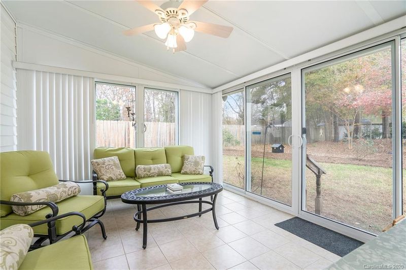1077 Cambrook Ct, Concord, NC 28027
