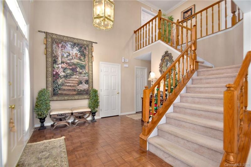 9900 White Cascade Dr, Charlotte, NC 28269