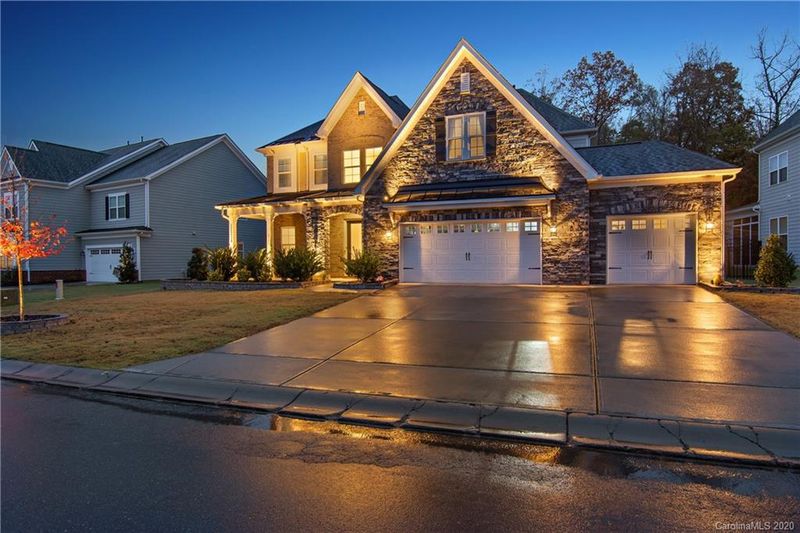 2156 Hanging Rock Rd, Fort Mill, SC 29715