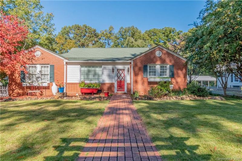 21013 Pine St, Cornelius, NC 28031