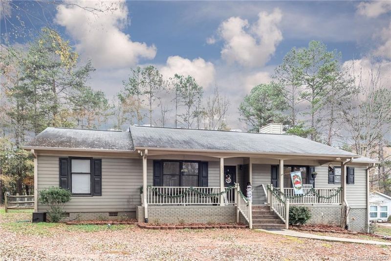 332 Swamp Fox Dr, Fort Mill, SC 29715