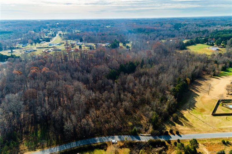 8-11 Shepherds Bluff Dr, Mooresville, NC 28115