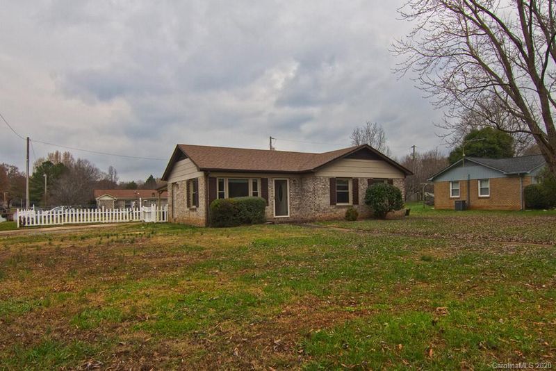6101 Bridle Trl, Indian Trail, NC 28079
