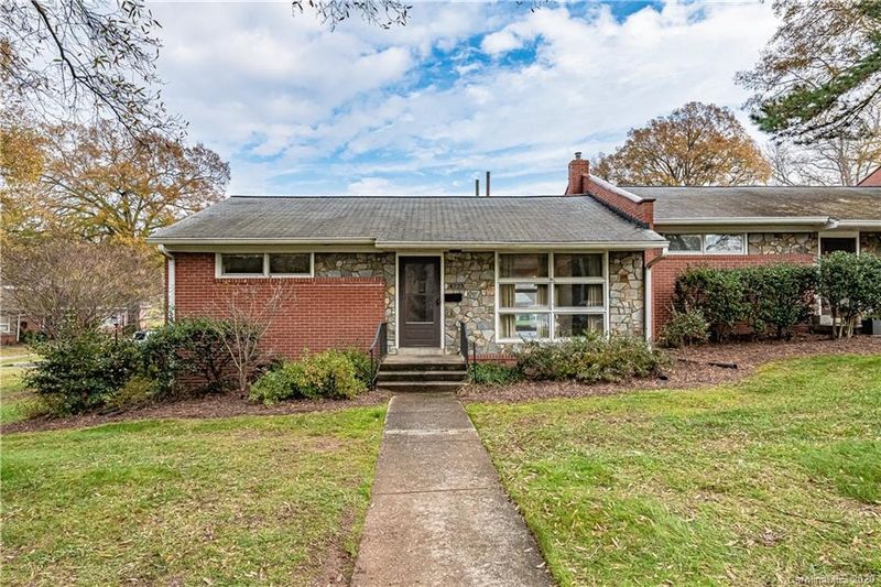 4223 Cheltenham Rd, Charlotte, NC 28211