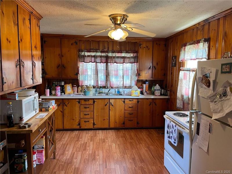 253 Linden Ave SW, Concord, NC 28027