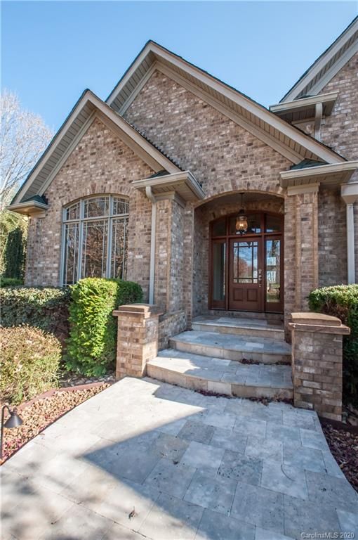 181 Scotsman Dr, Troutman, NC 28166