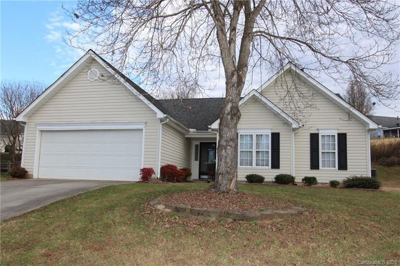1039 Sandy Point Dr SW, Concord, NC 28025