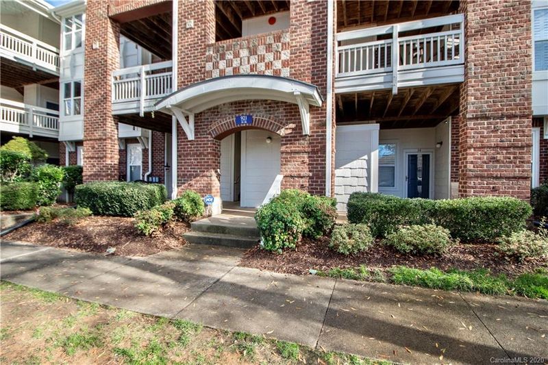 921 Northeast Dr #34, Davidson, NC 28036