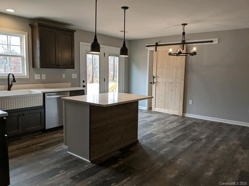1346 Miles Rd, Dallas, NC 28034