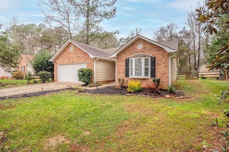 7300 Veranda Dr, Waxhaw, NC 28173