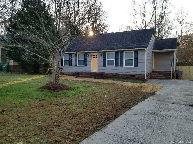 8130 Chrisbry Ln, Charlotte, NC 28215