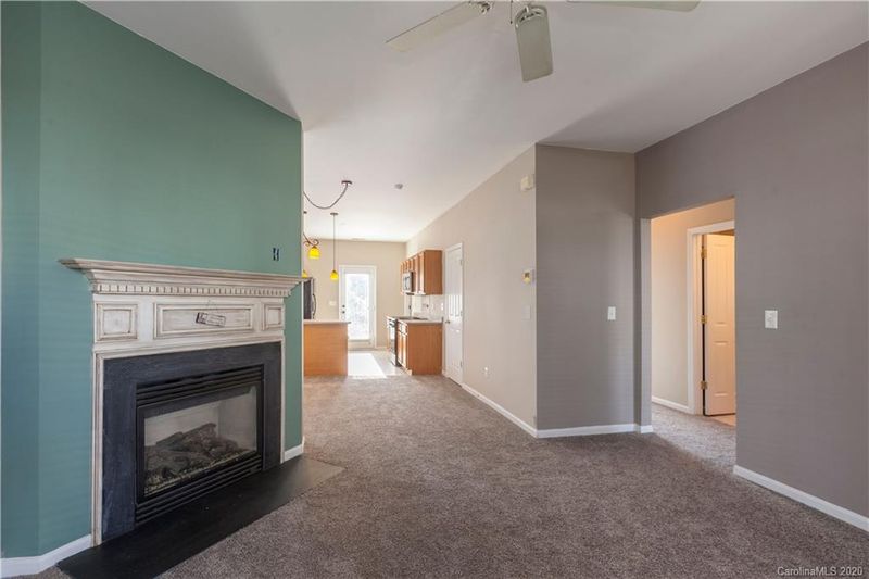 4712 Eaves Ln, Charlotte, NC 28215